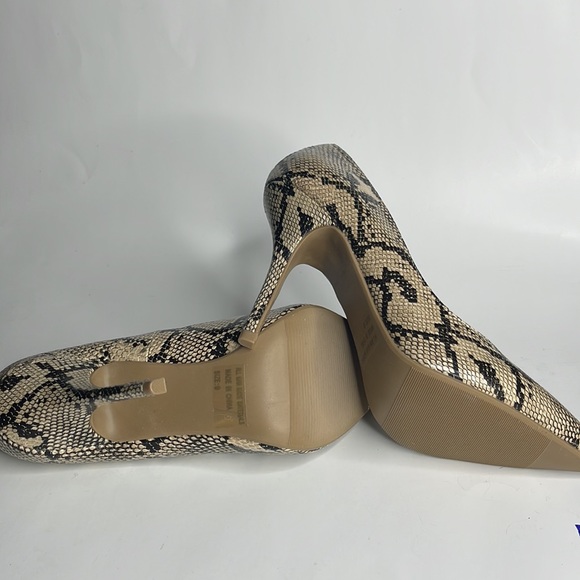 Faux Snakeskin Black Cream Heels Shoes Stilettos by Wild Diva Size 9 - Picture 5 of 5